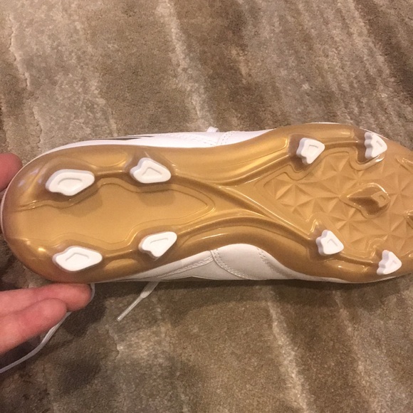 NWOT Lotto unisex cleats - Picture 14 of 14